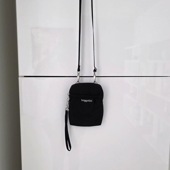 BAGGALLINI Pouch Small Crossbody Phone Bag NWOT 🆕🆕🆕 - Picture 2 of 16